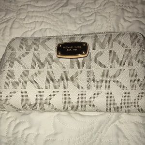 Real Micheal kors wallet